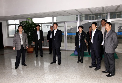 山東省中小企業局領導一行到我公司參觀指導