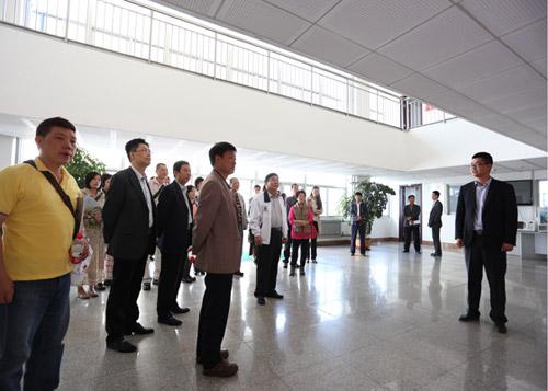 臺灣企業考察團來我公司考察調研
